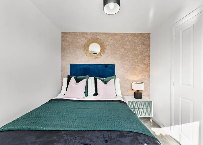 Dom wakacyjny Stylish 4 Bed - Parking - Sleeps 14 Bristol